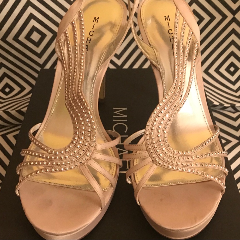 Michael Shannon Gold and Cream Heels - Picture 2 of 11